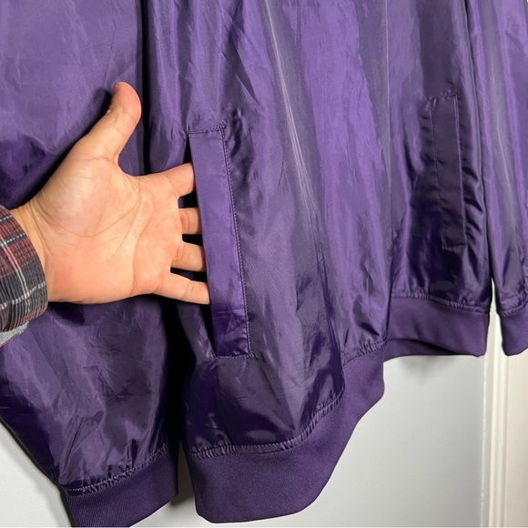 Vintages Winona State Windbreaker - Picture 5 of 5